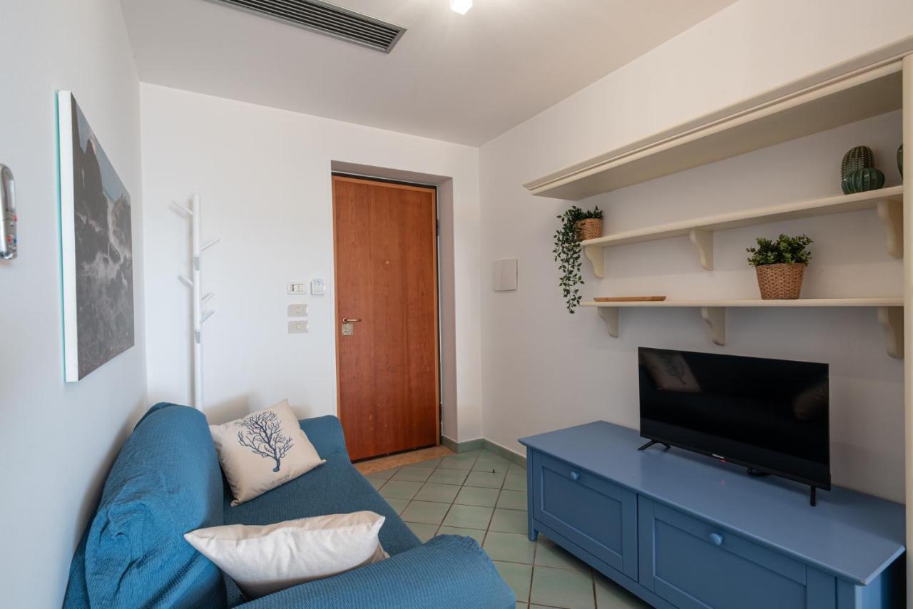 Residence L'Arcipelago Appartamenti Fronte Mare Con Ampio Balcone Capo dʼOrlando Exterior foto