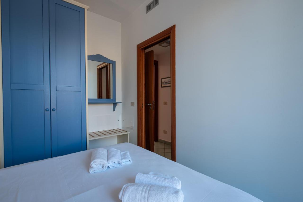 Residence L'Arcipelago Appartamenti Fronte Mare Con Ampio Balcone Capo dʼOrlando Exterior foto